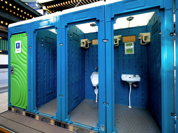 Best Restroom trailer rental cost  in Flence, OR