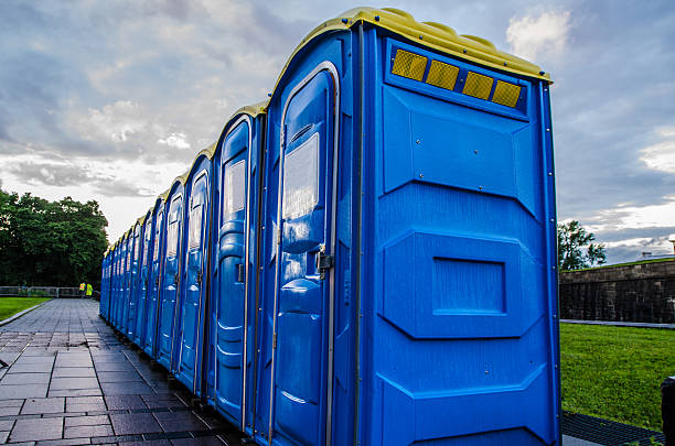 Best Portable restroom trailer rental  in Flence, OR